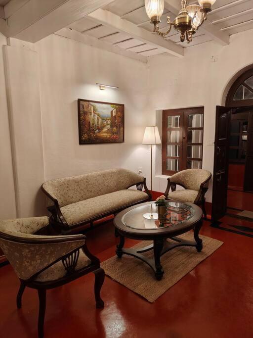 A Quaint Cottage With Rajah'S Seat View. Madikeri Buitenkant foto